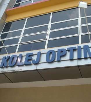 Optima International College